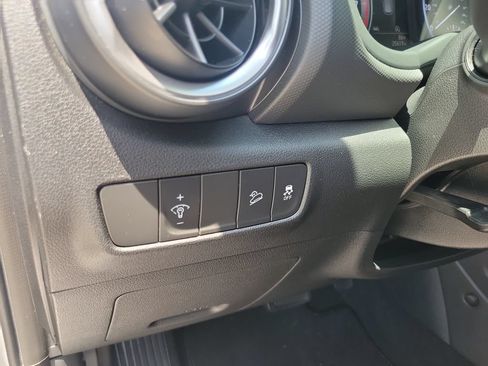 Used 2023 Hyundai Kona SEL FWD image 18