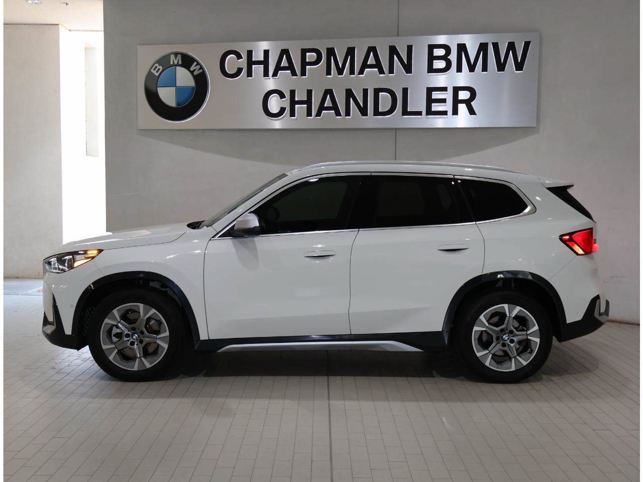 Certified 2024 BMW X1 xDrive28i w/ Convenience Package AWD/4WD image 3