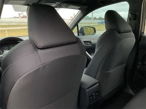 Certified 2025 Toyota Corolla Cross Hybrid Nightshade Edition image 15