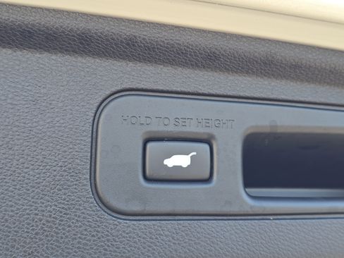 Used 2023 Honda Odyssey Elite image 10