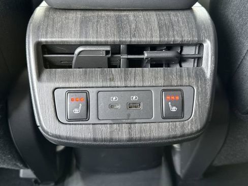 Certified 2023 Nissan Ariya FWD image 12