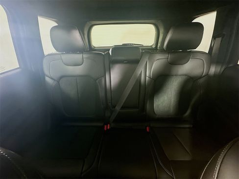 New 2025 Jeep Grand Cherokee Altitude image 10