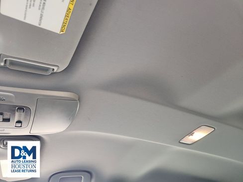 Used 2023 Toyota Camry SE image 33