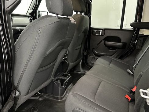 Used 2022 Jeep Wrangler Unlimited Willys image 30