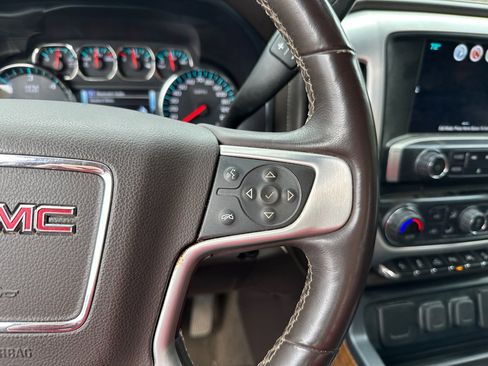 Used 2018 GMC Sierra 1500 SLT image 18
