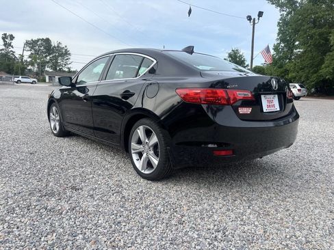 Used 2013 Acura ILX w/ Premium Package image 4