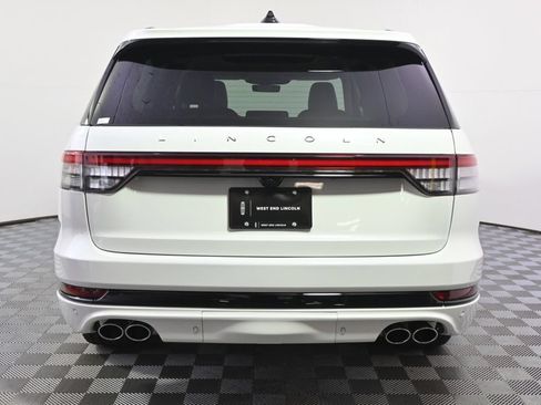 New 2026 Lincoln Aviator AWD w/ Jet Appearance Package image 5