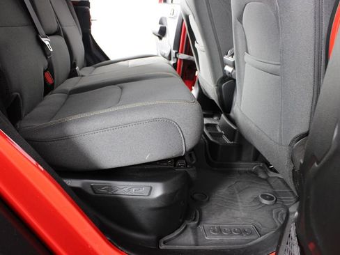 Used 2025 Jeep Wrangler Unlimited Sport S 4xe AWD/4WD image 17