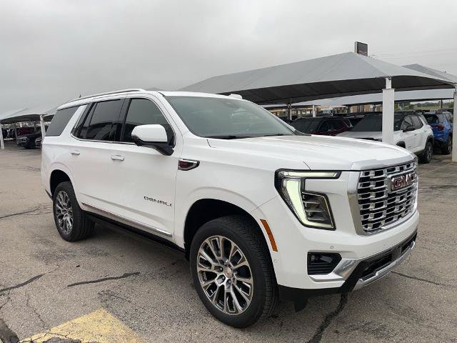 New 2026 GMC Yukon Denali w/ Denali Reserve Package AWD/4WD image 5