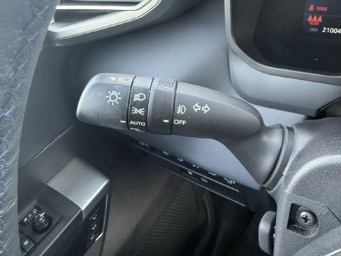 Used 2025 Toyota Tundra Platinum image 21