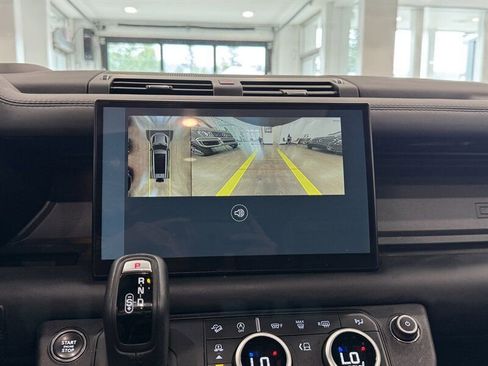 Used 2023 Land Rover Defender 130 X image 40