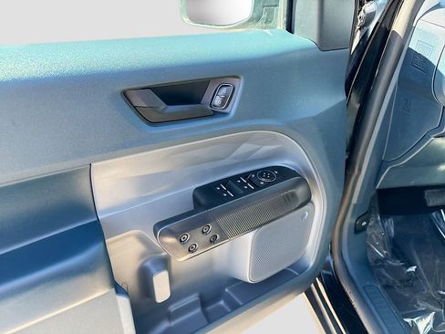 Used 2025 Ford Maverick XLT w/ Equipment Group 301A image 17