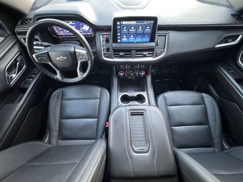 Used 2022 Chevrolet Suburban Z71 w/ Luxury Package AWD/4WD image 20