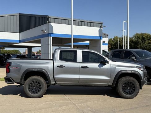 New 2026 Chevrolet Colorado Trail Boss image 3