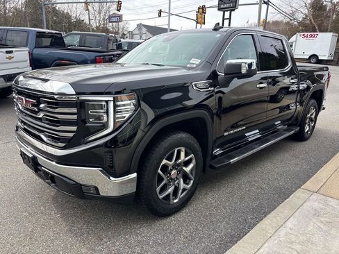 Certified 2023 GMC Sierra 1500 SLT w/ SLT Premium Package image 5