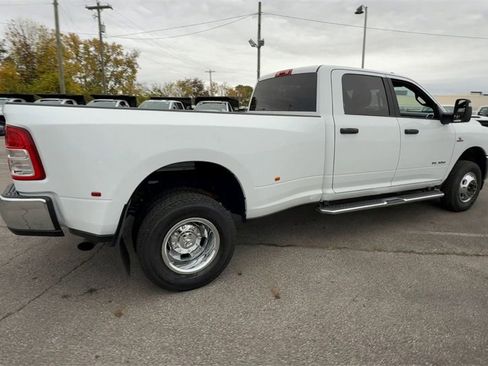 Used 2024 RAM 3500 Big Horn image 8