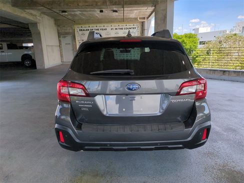 Used 2018 Subaru Outback 2.5i Limited image 6