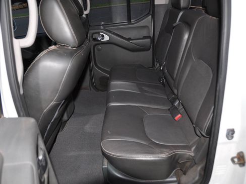 Used 2015 Nissan Frontier PRO-4X w/ Pro-4x Luxury Package AWD/4WD image 27