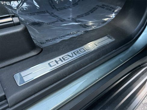 Used 2023 Chevrolet Suburban Premier image 19