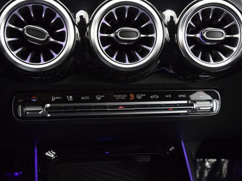 Certified 2024 Mercedes-Benz GLB 250 image 30