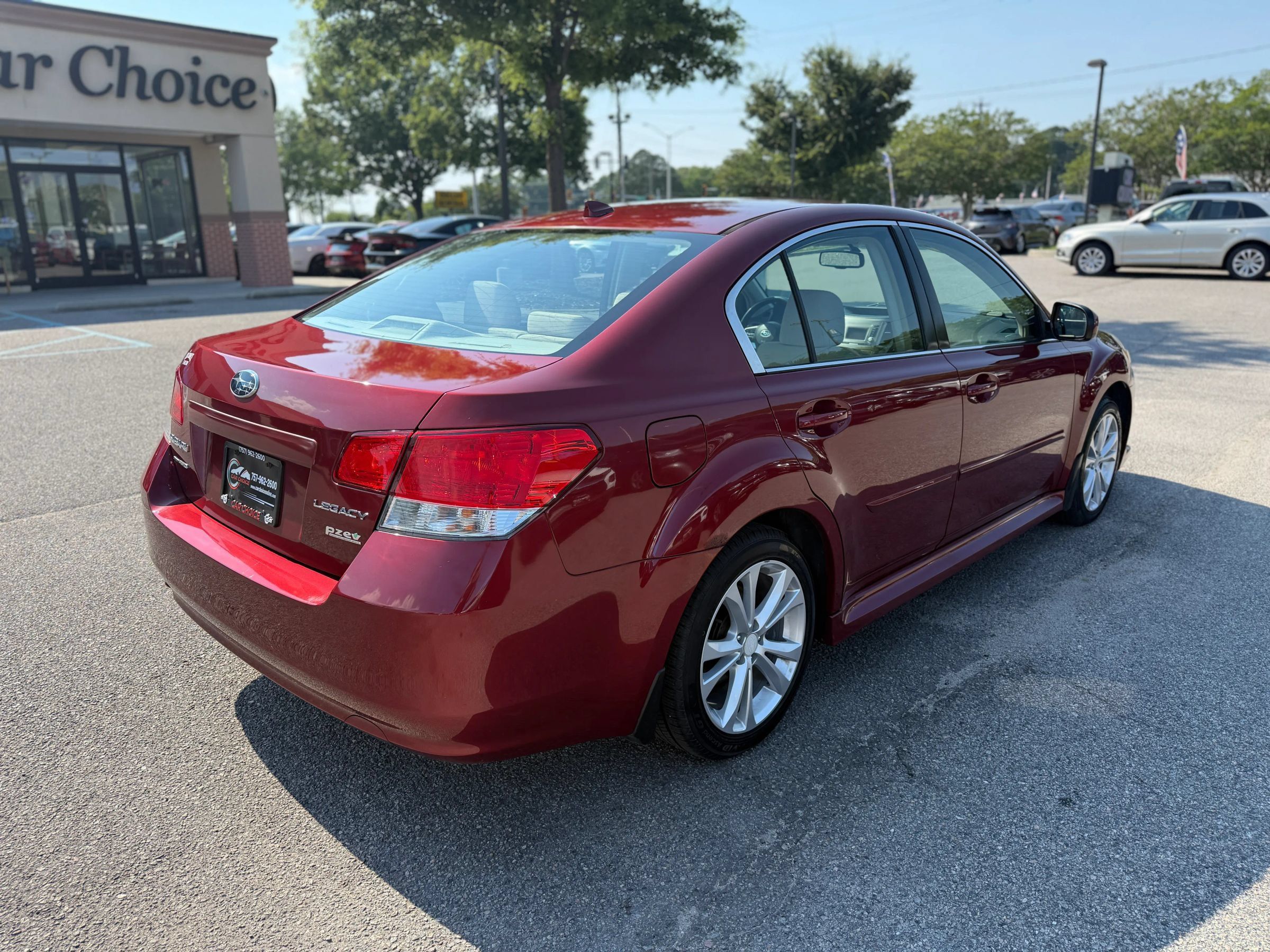 Used 2014 Subaru Legacy 2.5i Premium AWD/4WD image 8