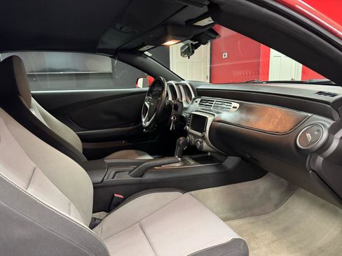 Used 2015 Chevrolet Camaro LT image 34