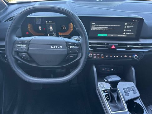 Used 2026 Kia Sportage X-Line w/ X-Line Premium Package AWD/4WD image 16