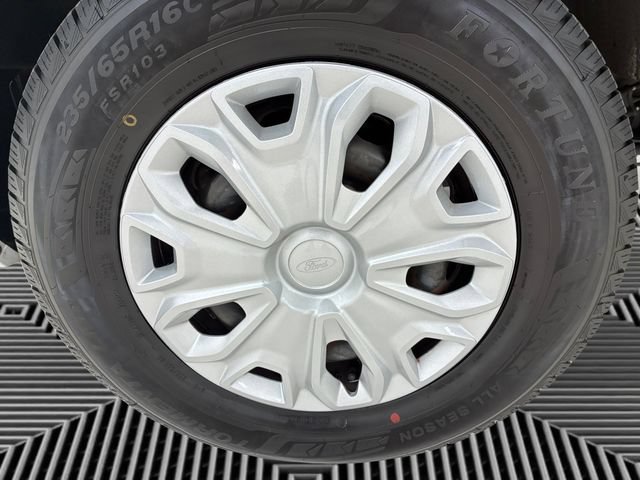 Used 2024 Ford Transit 350 XLT RWD image 9