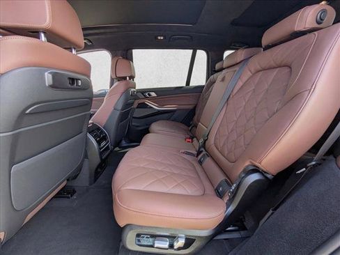 New 2026 BMW X7 xDrive40i image 16