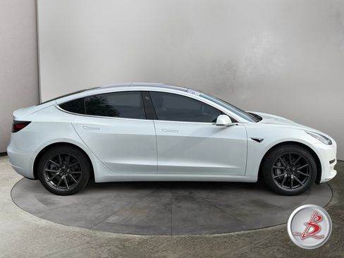 Used 2018 Tesla Model 3 Long Range AWD/4WD image 8