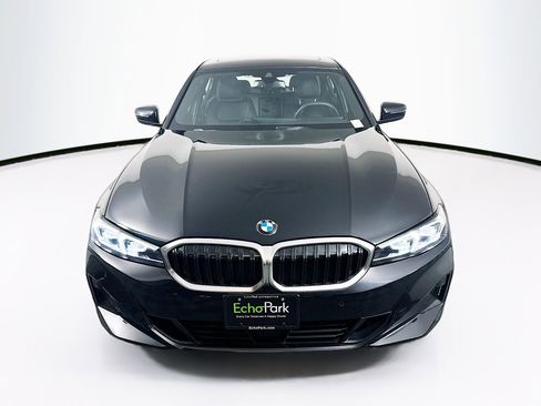 Used 2025 BMW 330i Sedan image 2