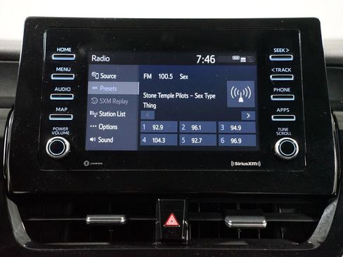 Used 2023 Toyota Camry SE image 18