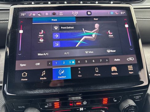 Certified 2023 Jeep Grand Cherokee L Limited w/ Trailer Tow Group (B) image 27