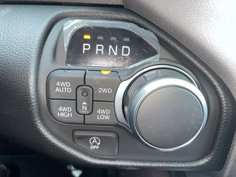 New 2026 RAM 1500 4x4 Crew Cab image 16