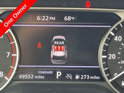 Used 2024 Nissan Rogue SV image 3