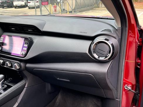 Certified 2023 Nissan Kicks SV image 18