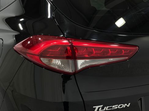 Used 2017 Hyundai Tucson Limited w/ Limited Ultimate Package 03 FWD image 33