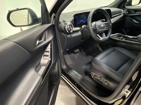 Used 2026 Chevrolet Equinox LT w/ Convenience Package II AWD/4WD image 20