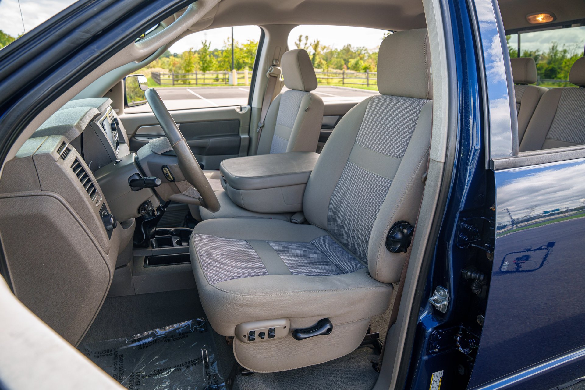 Used 2009 Dodge Ram 2500 Truck SLT w/ Popular Equipment Group AWD/4WD image 36