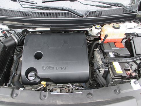 Used 2018 Chevrolet Traverse LT image 27