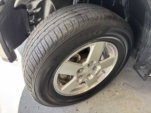 Used 2007 Chevrolet Equinox LS image 25