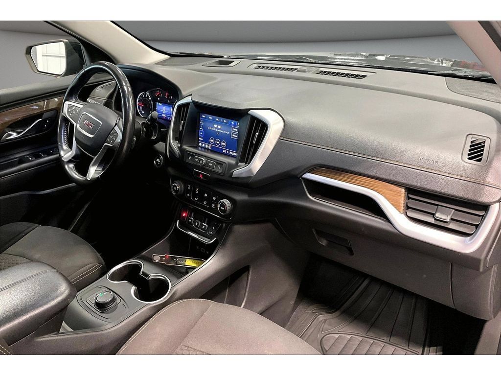 Used 2020 GMC Terrain SLE FWD image 44