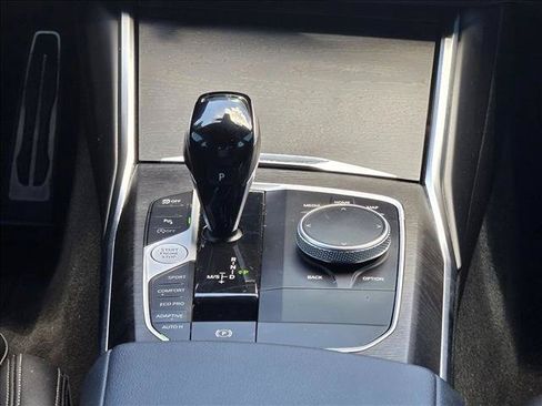 Used 2022 BMW 330i Sedan w/ M Sport Package RWD image 12