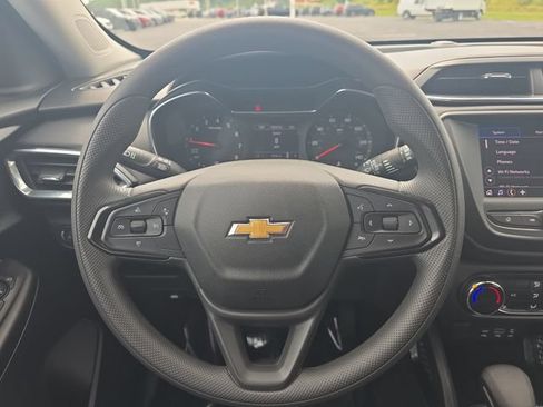 Used 2022 Chevrolet TrailBlazer LT w/ Driver Confidence Package FWD image 17
