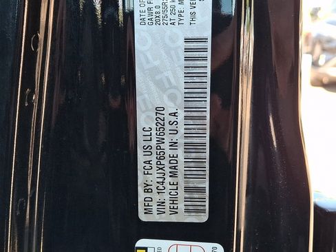 Used 2023 Jeep Wrangler Sahara w/ Cold Weather Group image 24