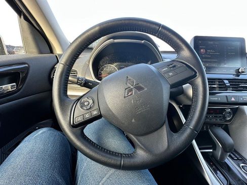 Used 2023 Mitsubishi Eclipse Cross SE image 19