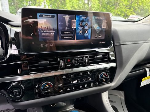 New 2026 Nissan Pathfinder Platinum FWD image 17