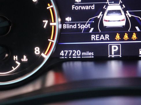 Used 2024 Nissan Altima 2.5 SV image 25