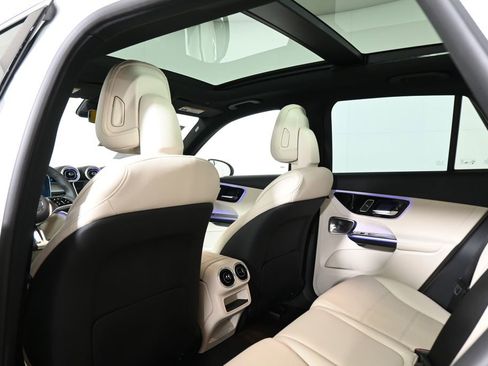 New 2026 Mercedes-Benz GLC 300 4MATIC image 25