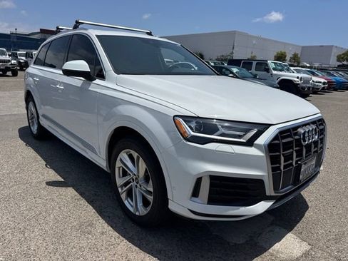 Used 2022 Audi Q7 2.0T Premium w/ Convenience Package AWD/4WD image 3